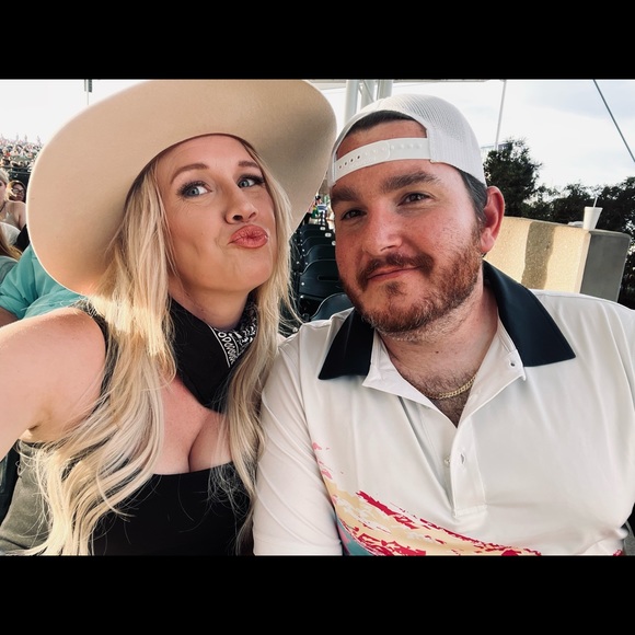 Meet your Posher, Codi - Picture 1 of 1